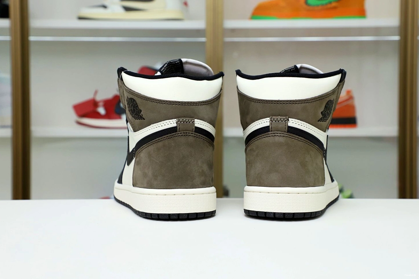 OG MOCHA' AIR 'DARK RETRO HIGH 1 JORDAN 1231